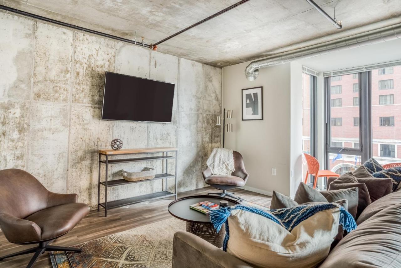 Mint House Minneapolis - Downtown West Екстериор снимка