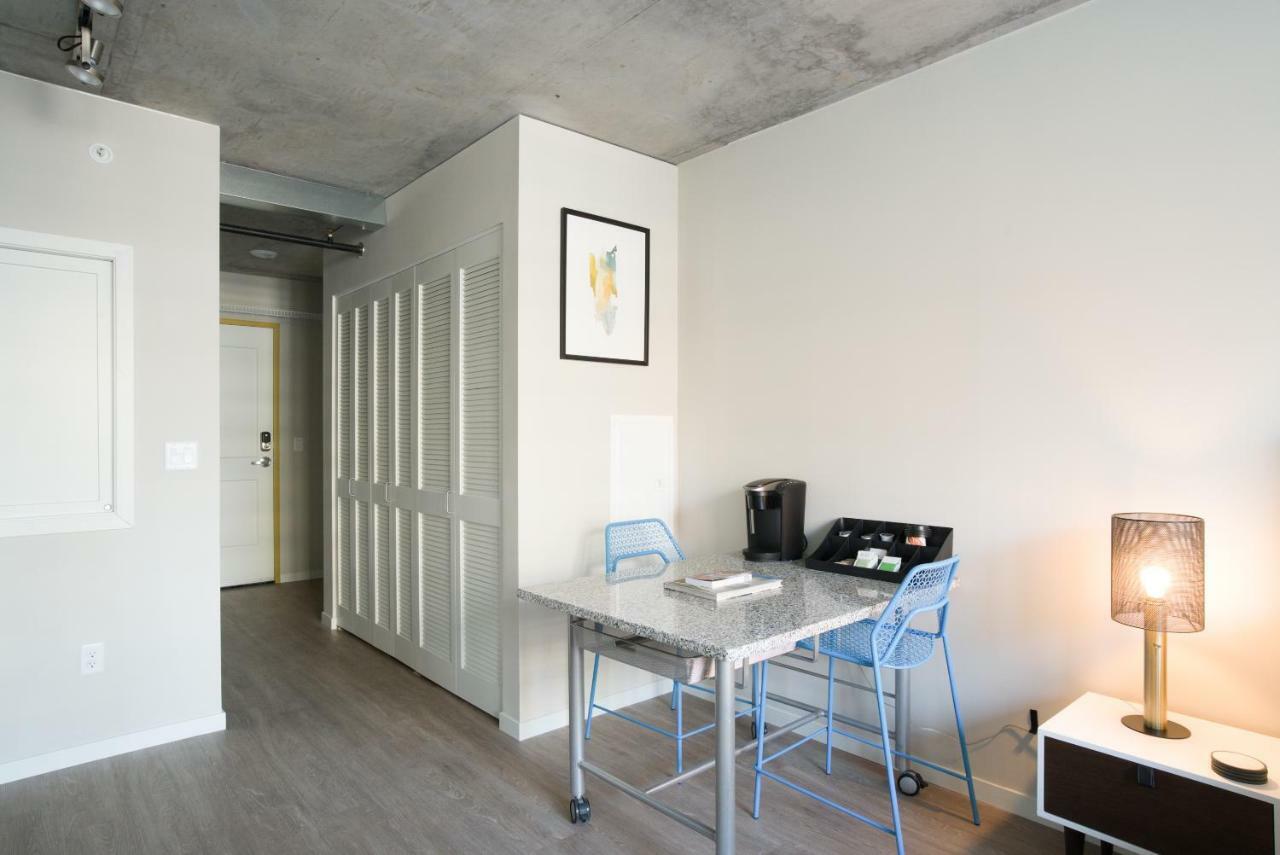 Mint House Minneapolis - Downtown West Екстериор снимка
