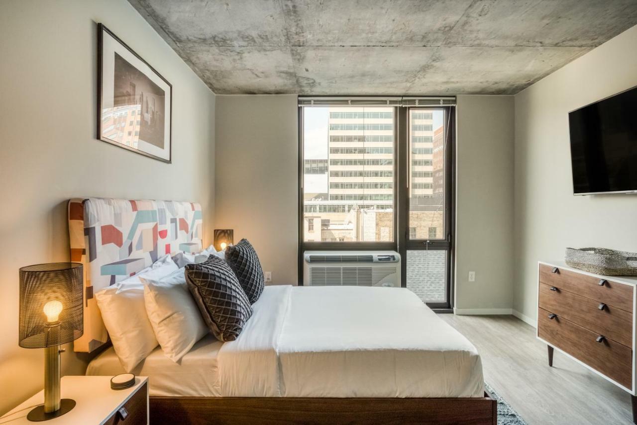 Mint House Minneapolis - Downtown West Екстериор снимка