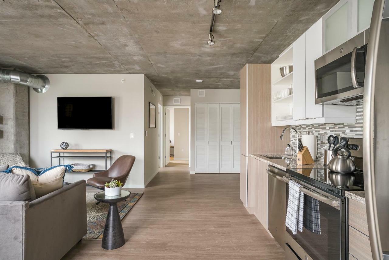 Mint House Minneapolis - Downtown West Екстериор снимка