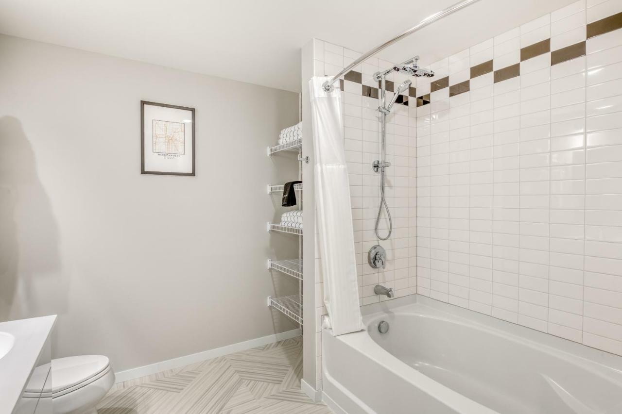 Mint House Minneapolis - Downtown West Екстериор снимка