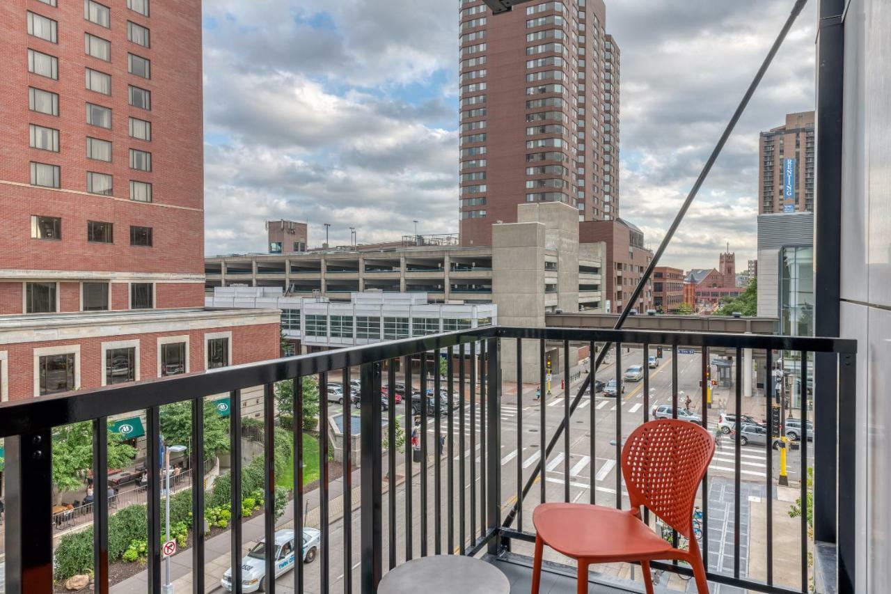Mint House Minneapolis - Downtown West Екстериор снимка
