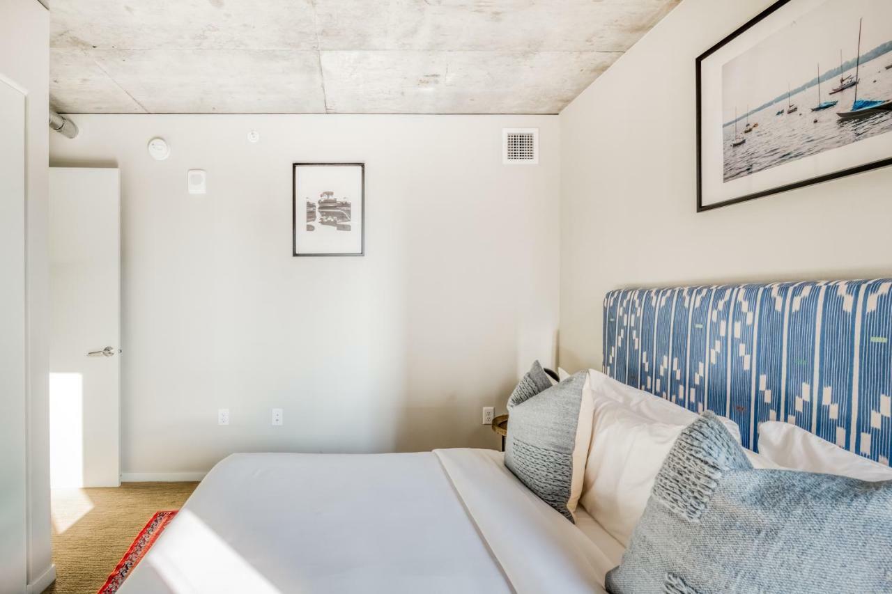 Mint House Minneapolis - Downtown West Екстериор снимка